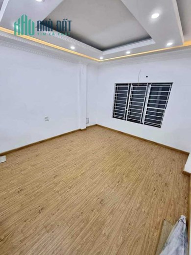 Bán Nhà Ngõ 477 Xuân Đỉnh 30m2 x 5 tầng , 3 phòng ngủ đầy đủ công năng , ngõ rộng ô tô đỗ cửa , nhà