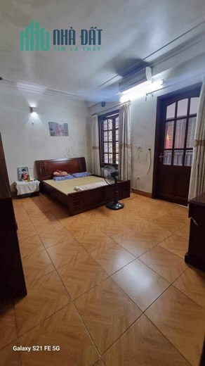 Bán Nhà Phố Phú Thượng 50m2 x 3 tầng , 4 phòng ngủ cực rộng , gần Phố , ngõ thông , giá cho các nhà