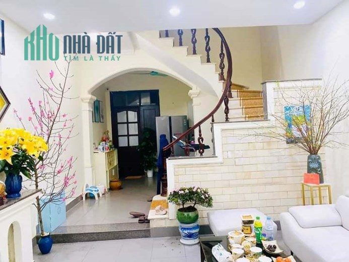 Bán Nhà Phố Đội Cấn 52m2 x 4 tầng, 4 phòng ngủ đầy đủ công năng, phân lô ô bàn cờ, giá cho các nhà