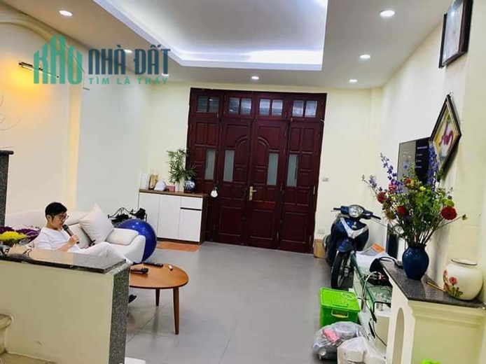 Bán Nhà Phố Đội Cấn 52m2 x 4 tầng, 4 phòng ngủ đầy đủ công năng, phân lô ô bàn cờ, giá cho các nhà