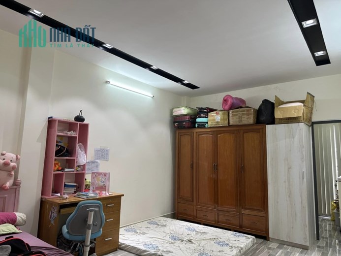 BÌNH TÂN - ĐƯỜNG SỐ 11 - NHÀ 4 TẦNG - 50M2 - GẦN AEON - GIÁ 6 TỶ - SỔ ĐẸP NỞ HẬU