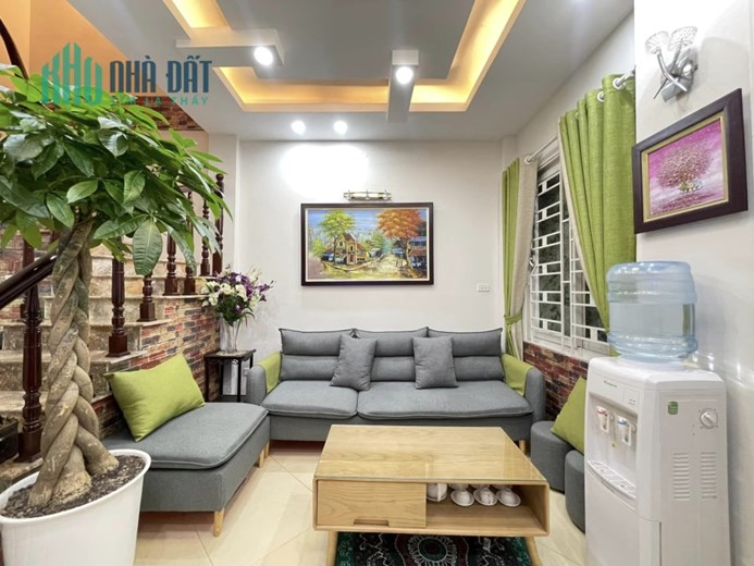Lô Góc Láng Hạ, ngõ nông, to rộng, gần phố, 51m sổ, 4T, 5.8 tỷ