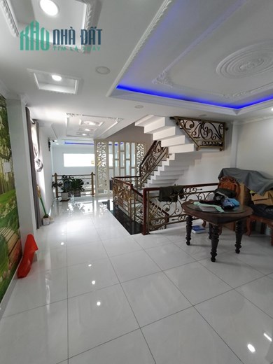 LÊ ĐÌNH CẨN - NHÀ ĐẸP 5 TẦNG - ĐƯỜNG XE TẢI THÔNG - GẦN CHỢ -  BỆNH VIỆN - 5P QUA TÂN PHÚ-QUẬN 6 -