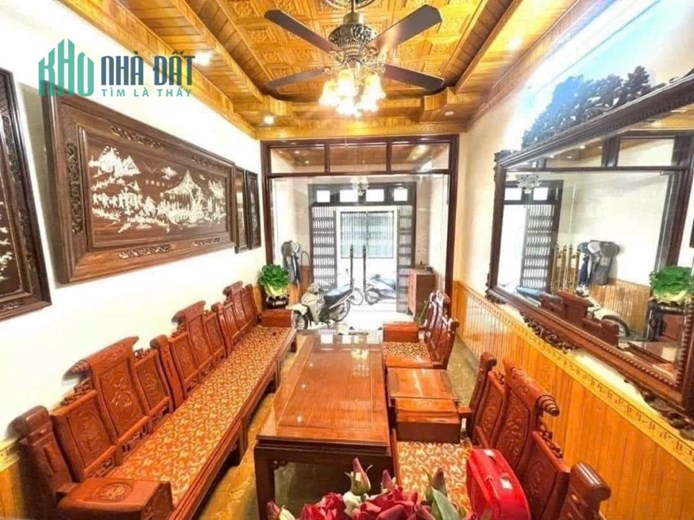 BÁN NHÀ MẶT PHỐ HOA BẰNG CẦU GIẤY 50M2 X 5T ĐẸP KINH DOANH SẦM UẤT CHỈ 11,5 TỶ