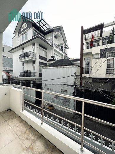 ĐƯỜNG 8M SAU LƯNG CĂN MẶT TIỀN - CHỢ NGUYỄN XÍ - Ô TÔ NGỦ TRONG NHÀ - 58M2 A4 NỞ HẬU - 7.2 TỶ