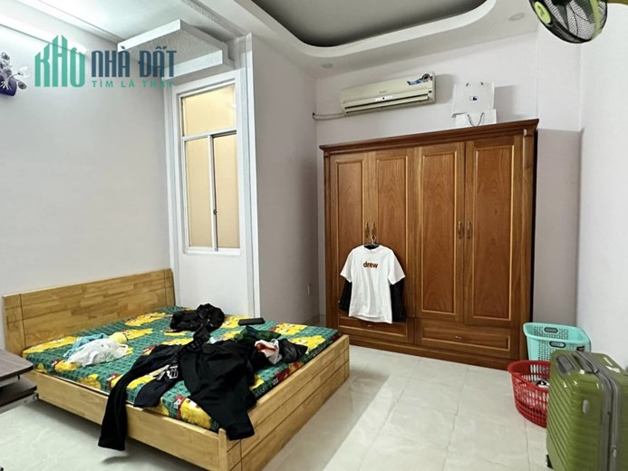 Bán nhà Đường số 9 P.16 quận GÒ VẤP, 4 tầng, đường Xe Tăng, giá giảm còn 7 tỷ