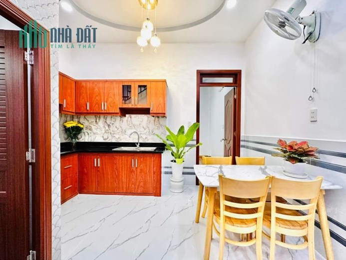 Bán Nhà Dương Quảng Hàm Gò Vấp 48m2 Hẻm Xe Hơi Giá 4 Tỷ 9