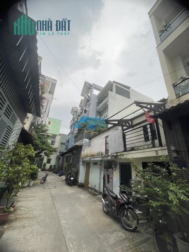BÁN NHÀ Hẻm 8m, 8x14m, 704 HƯƠNG LỘ 2, NHÀ CŨ TIỆN XÂY MỚI, XỔ A4.