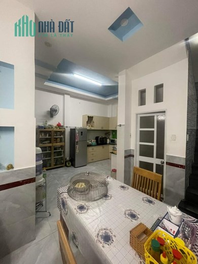 Bán nhà hẻm nhựa Hồng Lạc, 55m2, 4 tầng mới, giá chỉ hơn 6 tỷ