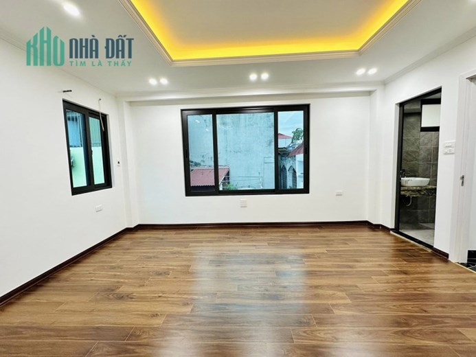NGHI TÀM - GARA Ô TÔ, THANG MÁY XỊN, KINH DOANH ĐỈNH 7.6 TỶ