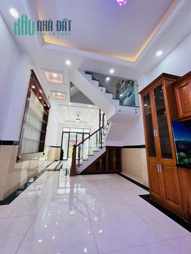 BÁN NHÀ 4 TẦNG - XÂY MỚI HOÀN THIỆN - FULL NỘI THẤT - Ô TÔ ĐỖ CỬA - 64M2 - 5.2 TỶ