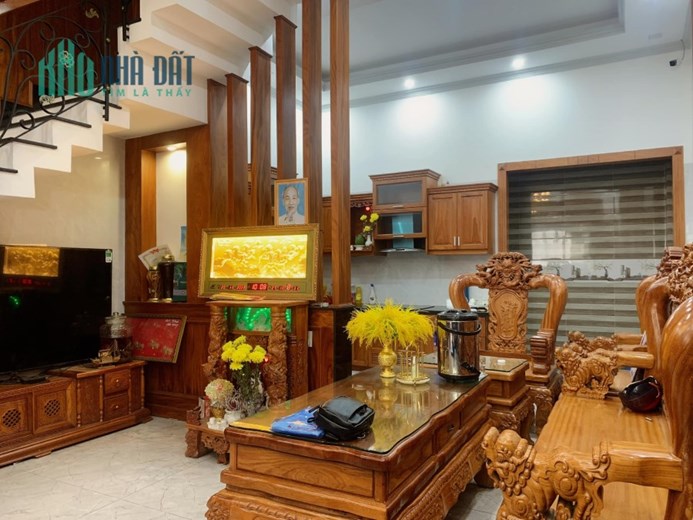 BÁN NHÀ 4 TẦNG - TẶNG FULL NỘI THẤT 2 TỶ - VỊ TRÍ TRUNG TÂM - KDC ĐỒNG BỘ.
