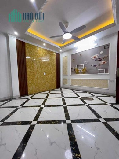 Bán Nhà Ngõ 173 Hoàng Hoa Thám 33m2 x 6 tầng thang máy, 3 phòng ngủ khép kín, giá cho các nhà đầu