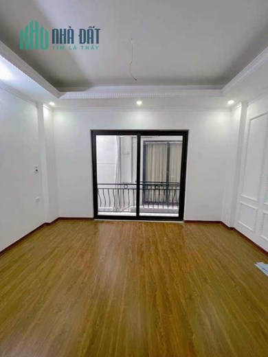 Bán Nhà Ngõ 173 Hoàng Hoa Thám 33m2 x 6 tầng thang máy, 3 phòng ngủ khép kín, giá cho các nhà đầu