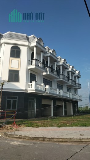 Khu nhà ở Thăng Long Luxury Bàu Bàng nằm liền kề quốc lộ 13, trung tâm đô thị –4h Bàu Bàng