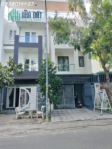 NHÀ KDC VEN SÔNG PHƯỚC KIỂN - 5x18M - ĐƯỜNG NHỰA 8 MÉT - CHỈ 9.99 TỶ