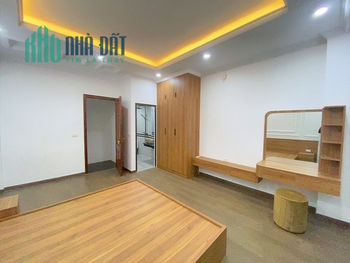 Bán nhà mới Lê Lợi - Hà Đông, kinh doanh, gần bãi đỗ ô tô, vài bước ra phố