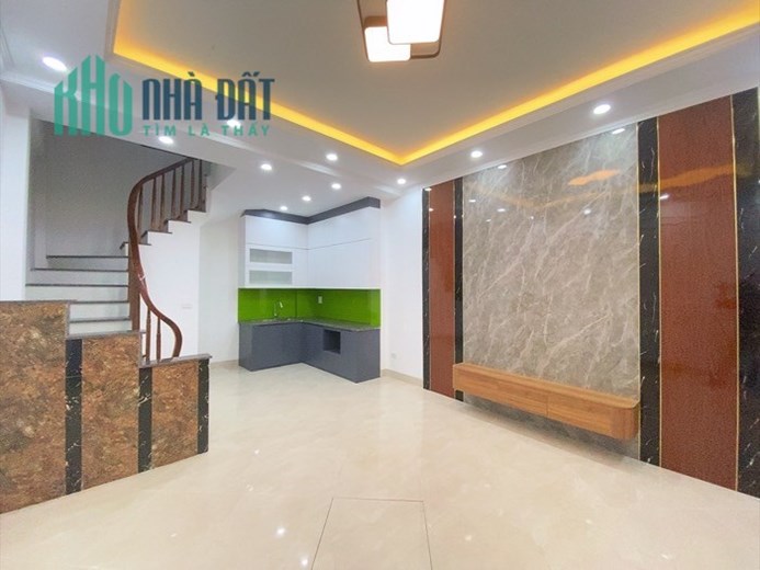 Bán nhà mới Lê Lợi - Hà Đông, kinh doanh, gần bãi đỗ ô tô, vài bước ra phố