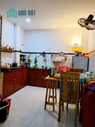KHU VIP BỐN XÃ - HẺM 8M - 70M2 - 3 TẦNG - NGANG 4M - NHỈNH 4 TỶ TL