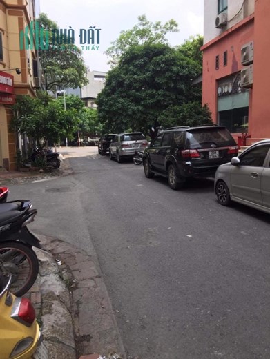Qúa hiếm Nguyễn Thị Định: Dưới 10 tỷ, ô tô tránh, vỉa hè, ở và kinh doanh ác liệt