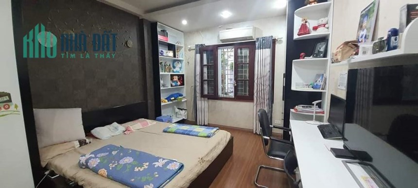 Qúa hiếm Nguyễn Thị Định: Dưới 10 tỷ, ô tô tránh, vỉa hè, ở và kinh doanh ác liệt