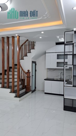 Bán nhà lô góc Cát Linh 36m2 4 tầng, 5m ra oto, nở hậu, 5.5 tỷ