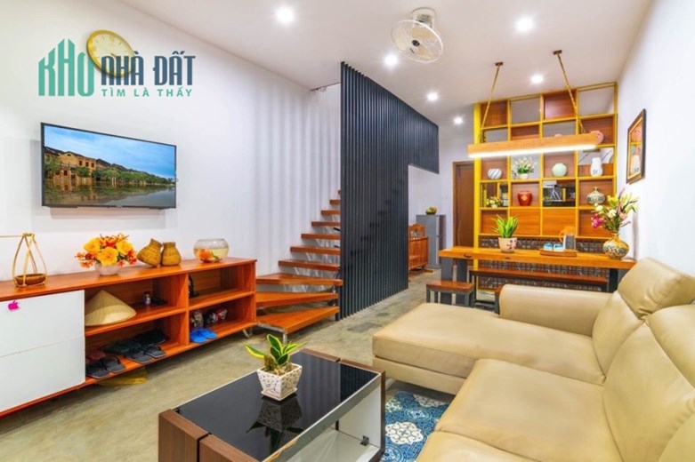 Homestay Hoàng Diệu - Lựa Chọn Hoàn Hảo Cho Các Nhà Đầu Tư
Tổng Diện Tích Gần 80m2 - Dòng Tiền