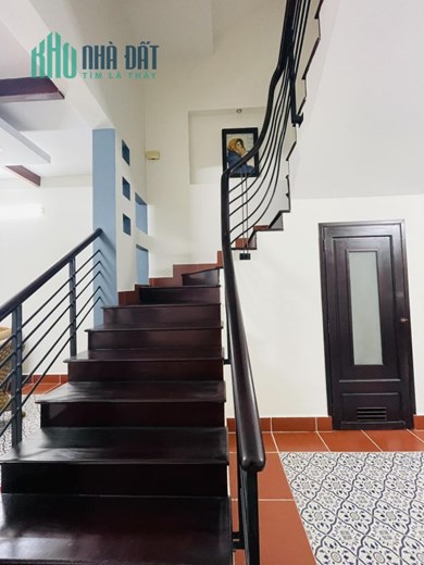 Bán nhà Hoàng Diệu-Phú Nhuận, 70m2-4T HẺM XE HƠI - KD, mới FULL nội thất 16.5 tỷ