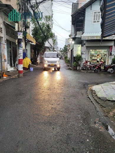 CẦN BÁN CĂN NHÀ HẺM XE TẢI TO ĐÙNG CHỈ 3 TỶ 850 TRIỆU CÓ NGAY