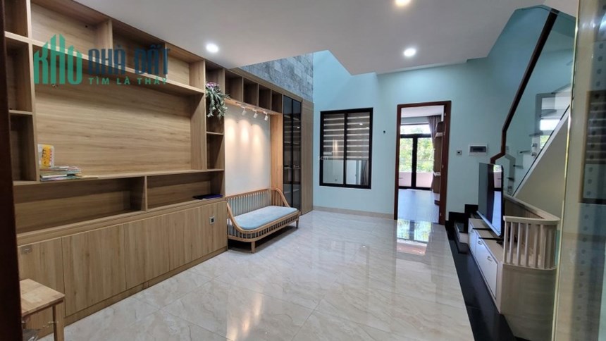.Mặt Tiền Xô Viết Nghệ Tĩnh, 94m2 5 tầng đẹp, Thang máy KD