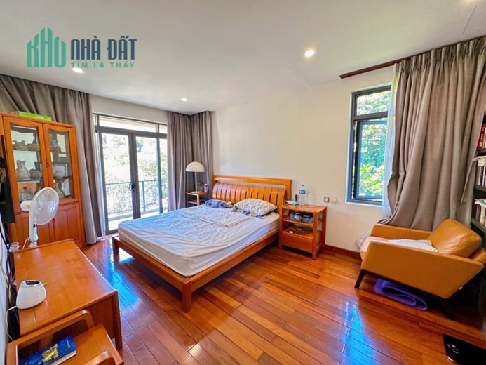 Bán nhà Âu Cơ 75m2 8.39 tỷ oto tránh vài bước chân, chính chủ.