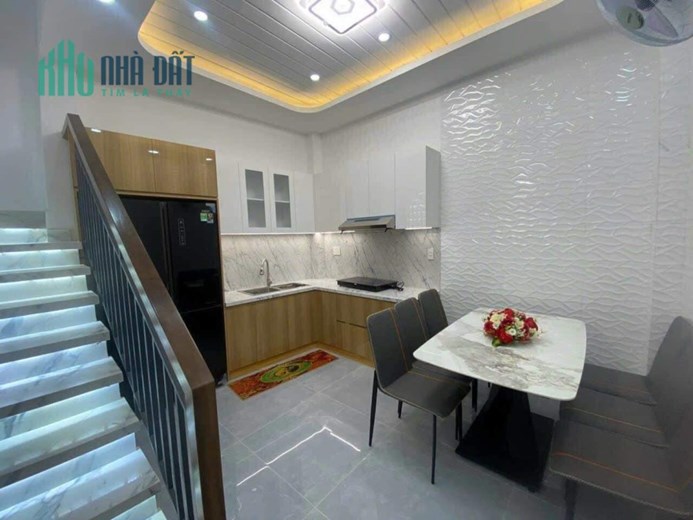 NHÀ ĐẸP HXH SÁT TRƯỜNG AN HỘI VÀ PHẠM VĂN CHIÊU