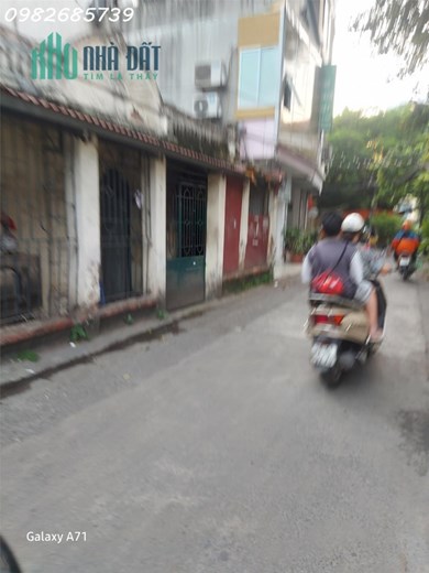 Bán nhà chính chủ phố Đê La Thành 132m mặt tiền 10m chỉ 10,2 tỷ xây tòa mini quá đẹp