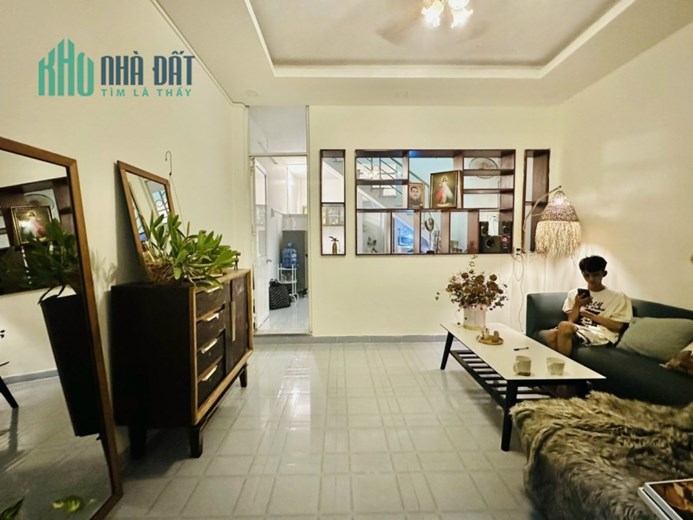 BÁN NHÀ PHƯỚC LONG A QUẬN 9 - DT 60m2 - 2 TẦNG ĐÚC KIÊN CỐ - 2 PHÒNG NGỦ - CHỈ 3X TỶ