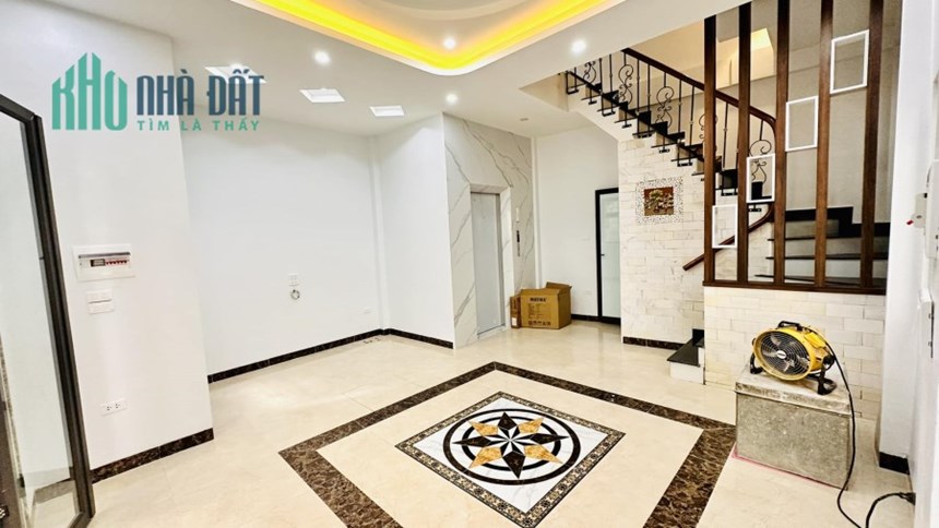 BÁN NHÀ TRẦN KHÁT CHÂN HAI BÀ TRƯNG 5 TẦNG THANG MÁY MẶT TIỀN KHỦNG 6M KINH DOANH 40M 6 TỶ
