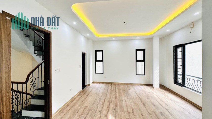 BÁN NHÀ TRẦN KHÁT CHÂN HAI BÀ TRƯNG 5 TẦNG THANG MÁY MẶT TIỀN KHỦNG 6M KINH DOANH 40M 6 TỶ