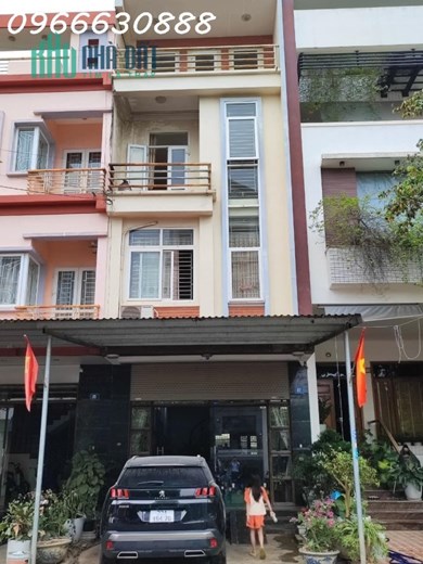 Cơ hội vàng! Nhà 4 tầng sang trọng tại tổ 34, phường Phan Thiết, TP. Tuyên Quang!  Diện tích: 100m2