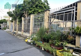 Chính chủ cho thuê nhà biệt thự đầy đủ nội thất trung tâm tp