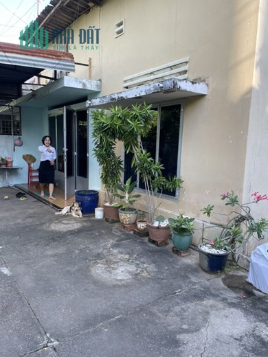 Chính chủ cho thuê nhà biệt thự đầy đủ nội thất trung tâm tp
