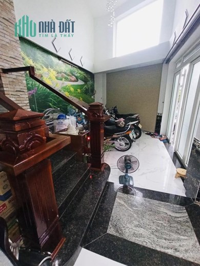 Nhà 4 tầng Nguyễn Văn Lượng, Ngay Lotte Mart, 4.1x10m, chỉ 4 tỷ TL
