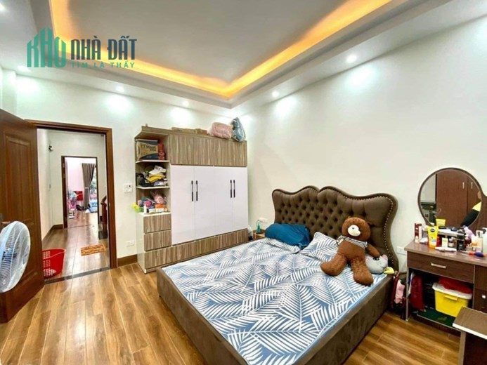 BÁN NHÀ HỒ ĐẮC DI TRUNG TỰ ĐỐNG ĐA 5 TẦNG Ô TÔ ĐỔ CỔNG NHÀ ĐẸP Ở LUÔN 40M MẶT TIỀN 4M 5TỶ