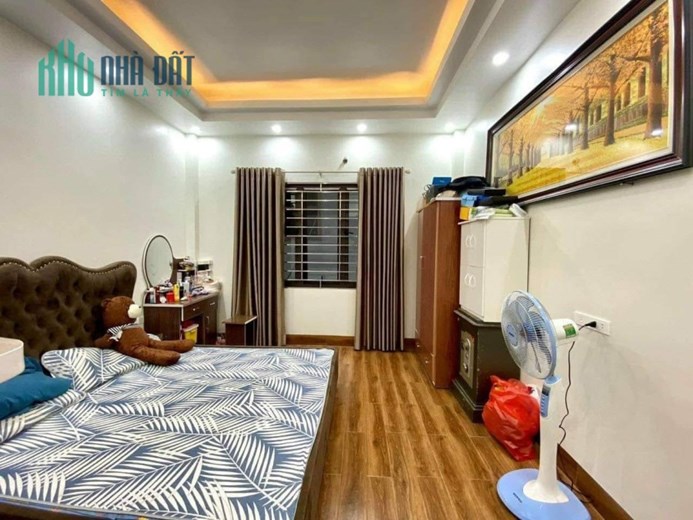 BÁN NHÀ HỒ ĐẮC DI TRUNG TỰ ĐỐNG ĐA 5 TẦNG Ô TÔ ĐỔ CỔNG NHÀ ĐẸP Ở LUÔN 40M MẶT TIỀN 4M 5TỶ