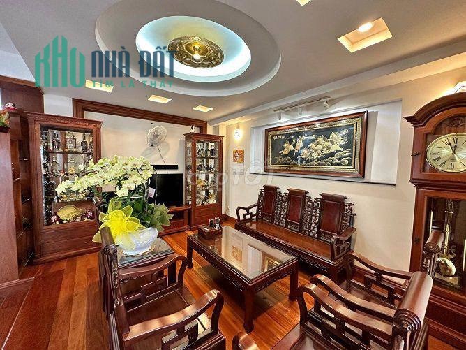 Chính chủ bán Biệt thự quận 2, 60 tỷ, 200m2, nơi sống lý tưởng, sang trọng