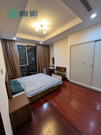 Chính chủ cho thuê căn hộ 2 phòng ngủ 112m2, full đồ có thể vào ở luôn tại Royal City - Thanh Xuân