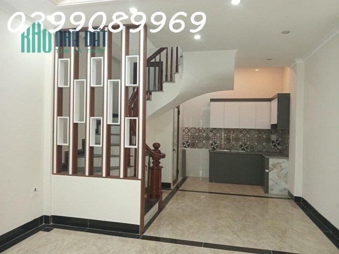 SIÊU PHẨM LONG BIÊN  - NHÀ SIÊU ĐẸP - Ô TÔ ĐÕ CỬA - 52M2X 5TX  3.5 TỶ