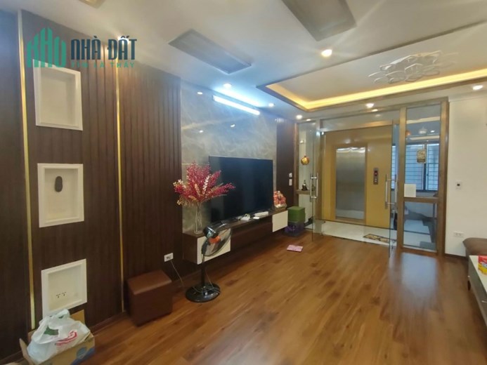 Bán nhà mặt ngõ 84 Lĩnh Nam 60m2, 6 tầng giá 10 tỷ, ô tô, thang máy