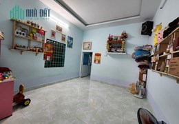 Bán nhà mặt tiền Phan Văn Đối, vị trí đẹp gần trường học, chợ, ngân hàng, siêu thị mini