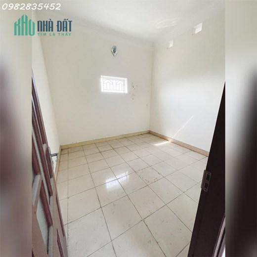 Cho thuê nhà tại QL2A xã Phú Cường, Sóc Sơn, Thiết kế 5 tầng :Diện tích mỗi tầng 110m²  Tổng diện
