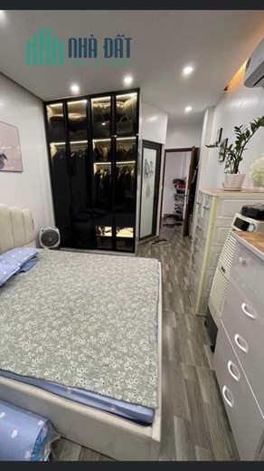 CẦN BÁN GẤP NHÀ PHÔ TÔN ĐÚC THẮNG, NGÕ THÔNG KINH DOANH, Ô TÔ ĐÕ CỬA, VÀI BƯỚC LÀ RA PHỐ, NHÀ 5