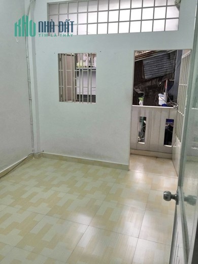 Đến hẹn lại lên, khách hết hợp đồng chuyển chỗ làm xa nên lại ngoi lên cho thuê tiếp